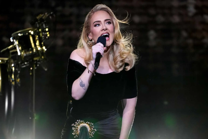 Adele’s Powerful Stance Against Homophobia at Las Vegas Concert Goes Viral