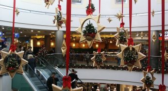 Migrant Workers Excused From Quarantine Period To Support Christmas Rush In England