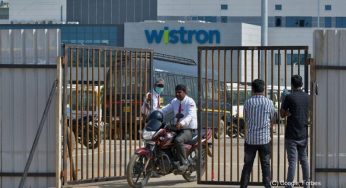 I-Phone workers in India protest for their salaries