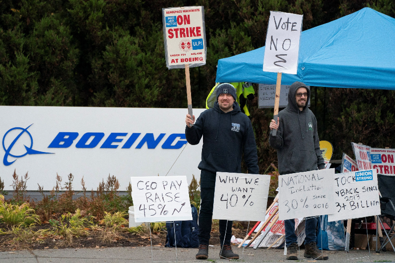 Boeing Faces Extended Strike as Workers Refuse New Contract Offer