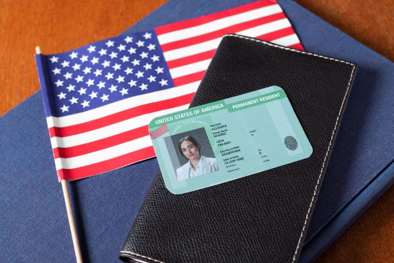 these countries' nationals are receiving the most us green cards