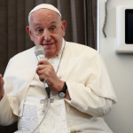 us election 2024 pope francis criticises trump and harris on migrant and abortion rights